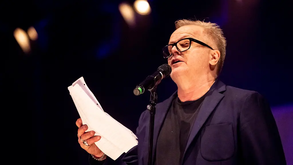 dc3b217d3efe4aebc4ee93c6a3483245