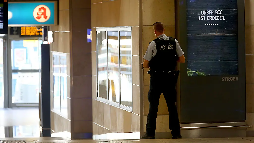 ea9e4b610637d567665d8b6d2290e751