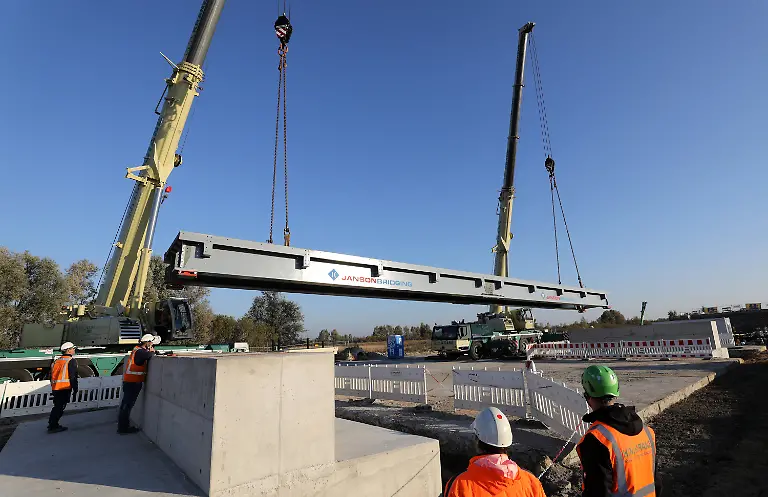 4fcc5df82c34a55fb786e3dd53aab06d