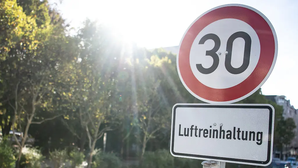 f89bed3b2d8288229a4615326293e544