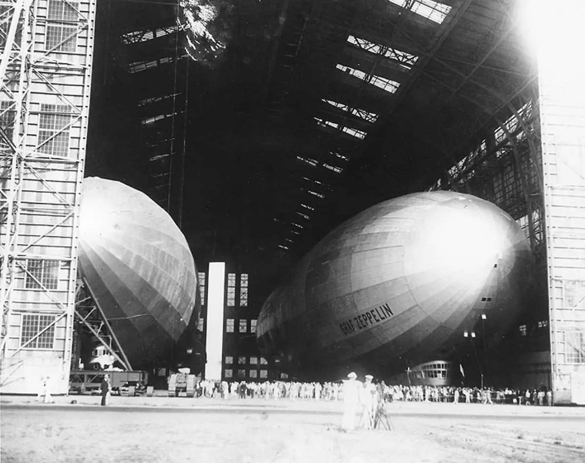 Lakehurst-LZ126-LZ127