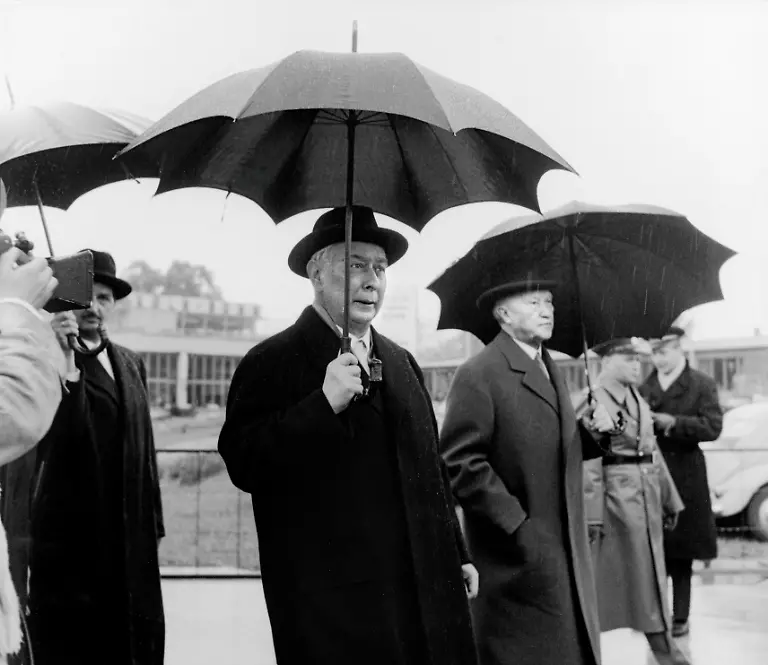 Konrad-Adenauer-Theodor-Heuss-Flughafen