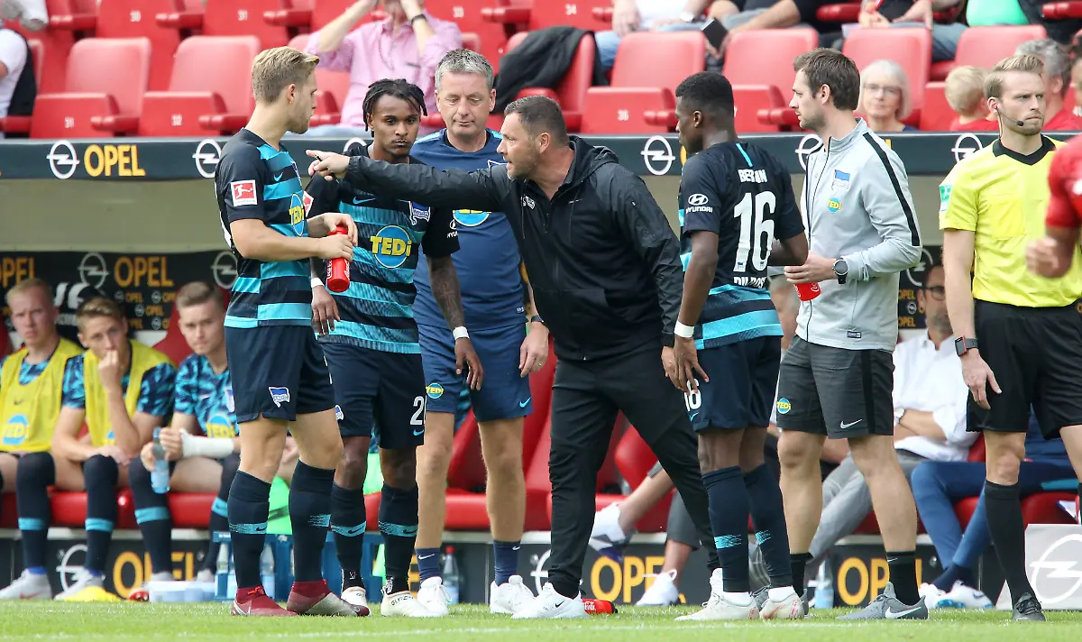 94f713683e44e3121f96b239f98dd79b