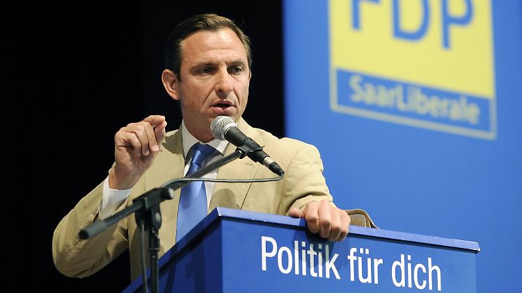 Titel der Dissertation aus dem Jahr 2000: "Informationeller Globalismus. Kooperationsmodell globaler Ordnungspolitik am Beispiel des elektronischen Geschäftsverkehrs"