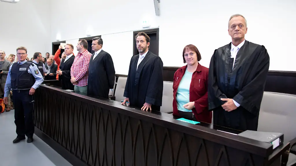 94097ee7d7d2d96bcab4a605525a33ee