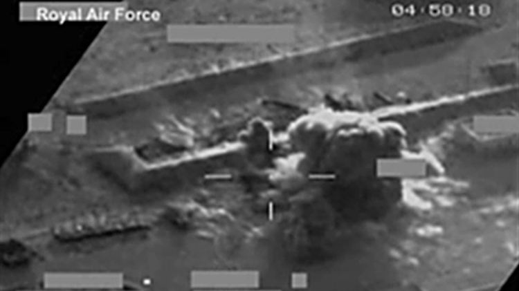 Angriff der NATO auf ein militärisches Ziel in Libyen am 8. Mai 2011.