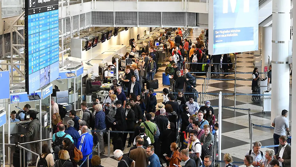 Hamburg-imago77307747h