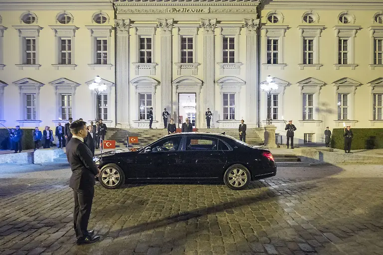 2c3b341c22b8faacbeafddda9383c659