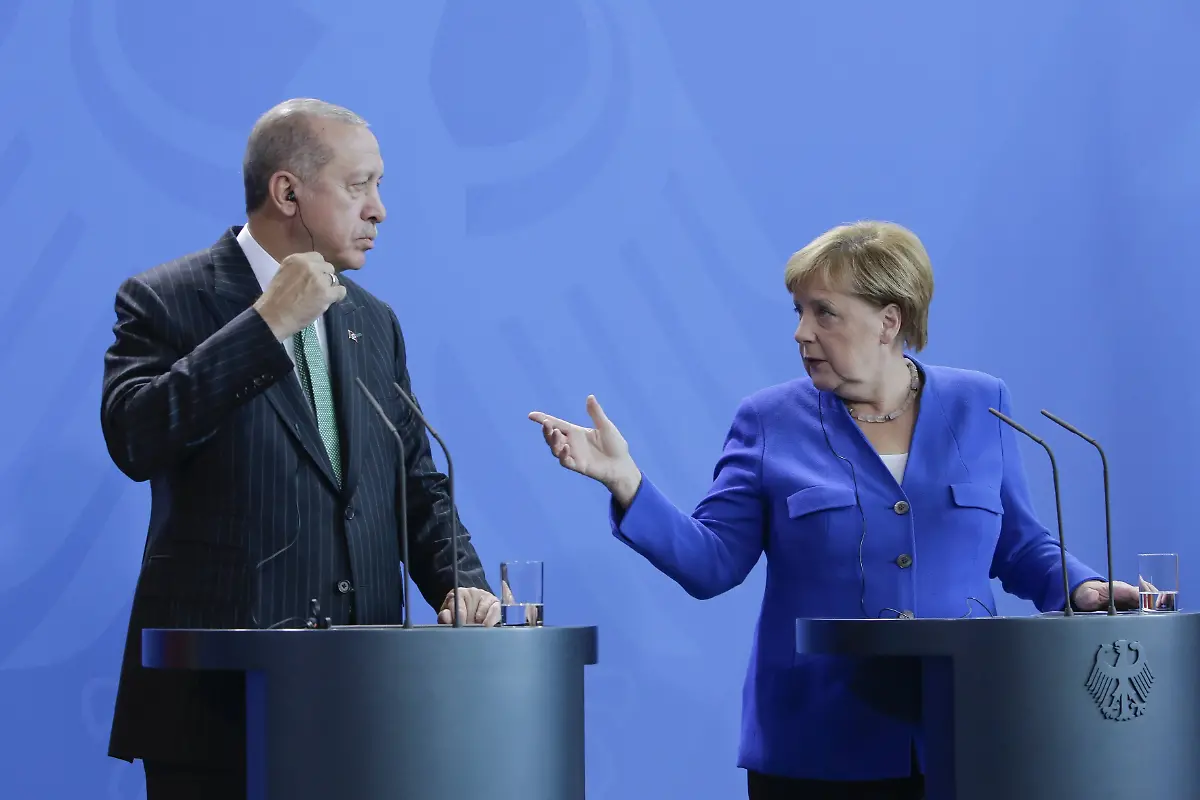 b63e65604f41c7b6cea1f3812ced3aeb