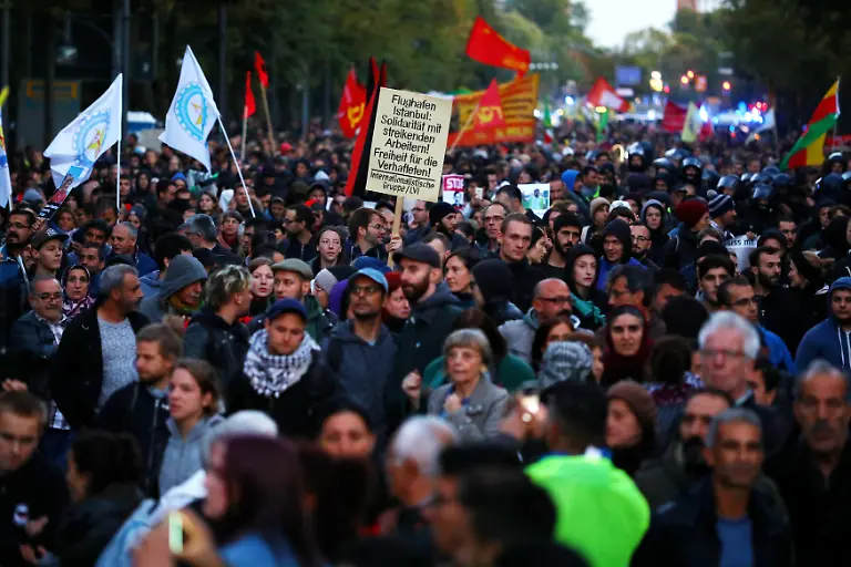 0300945b610c51fbd002c773368d325b