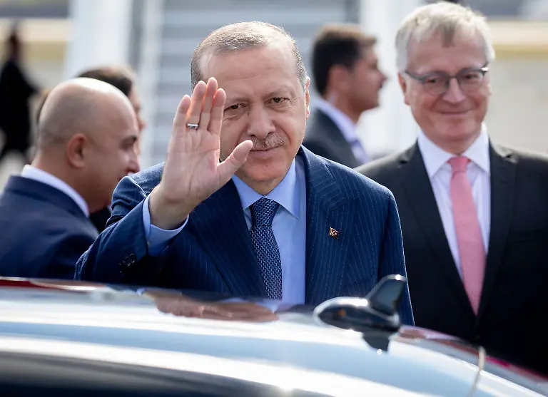 ed16b582fa49af95f0c4c4f6b72d14dd