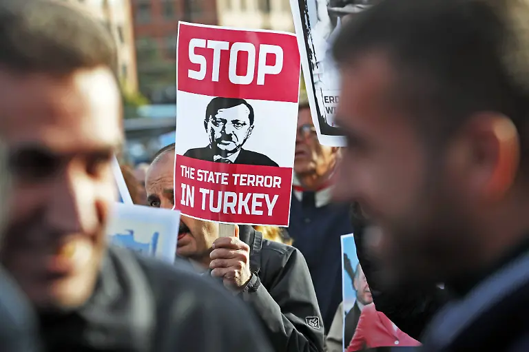 5efec5771e41130aa1c922e6223f6701