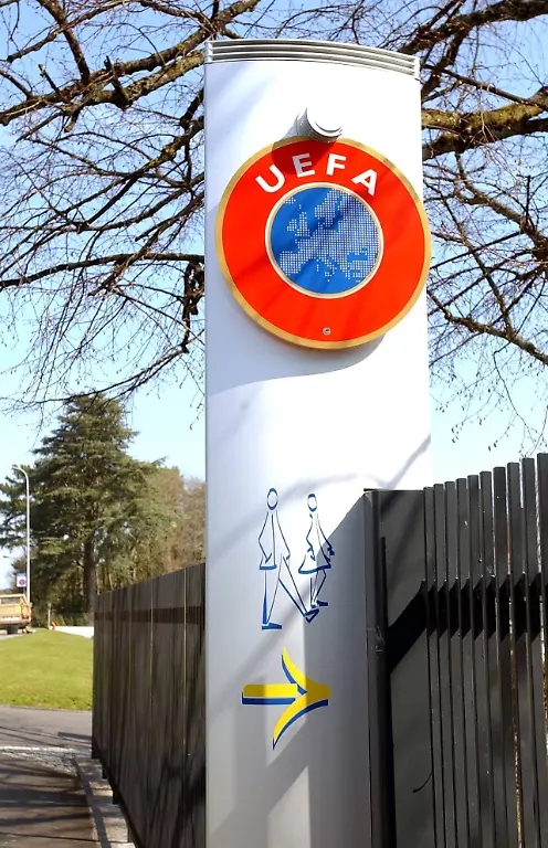 7b6b440fabccc18c4097d5e1bc7118af