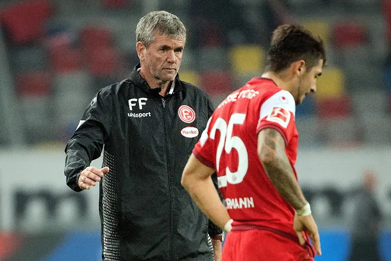 b2d0ebe56ddd6ea47b3a6b8030f41eac