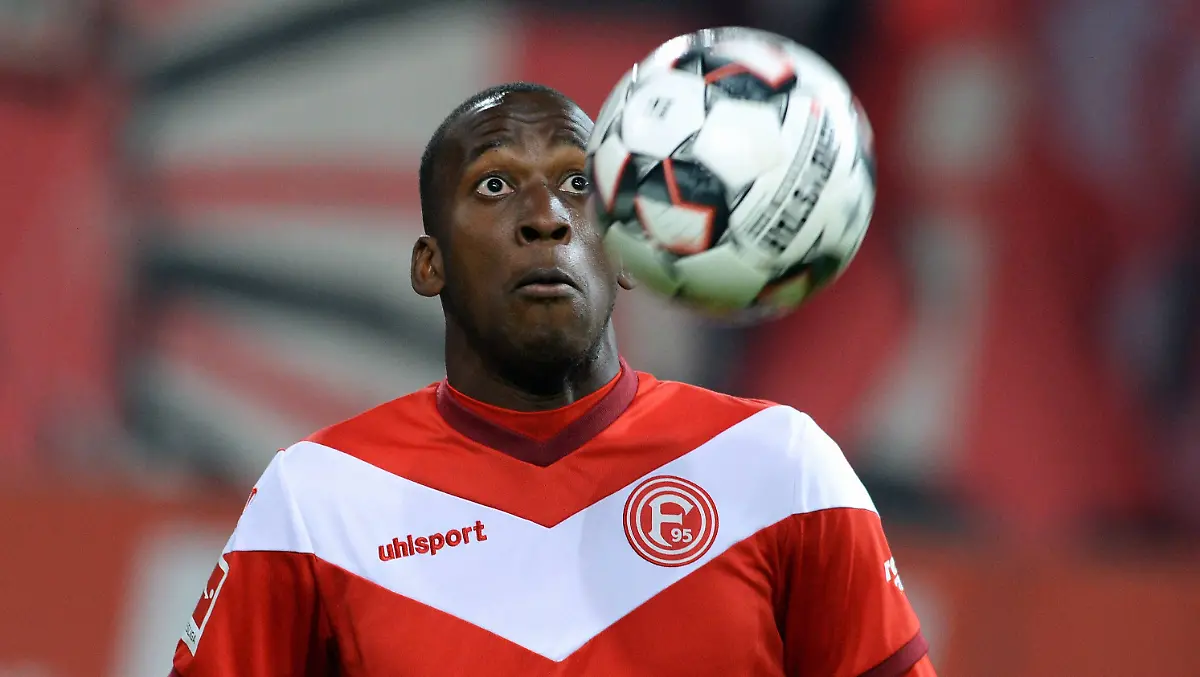 c4afd60c9bdaa0eec5ed56e9fe4e5be9