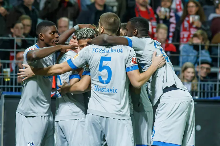 ef8c0f89705f4cd3c733a51882fece19