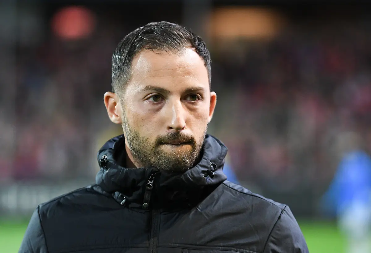 2a4e11d03ba776cca180801bcde12ee3