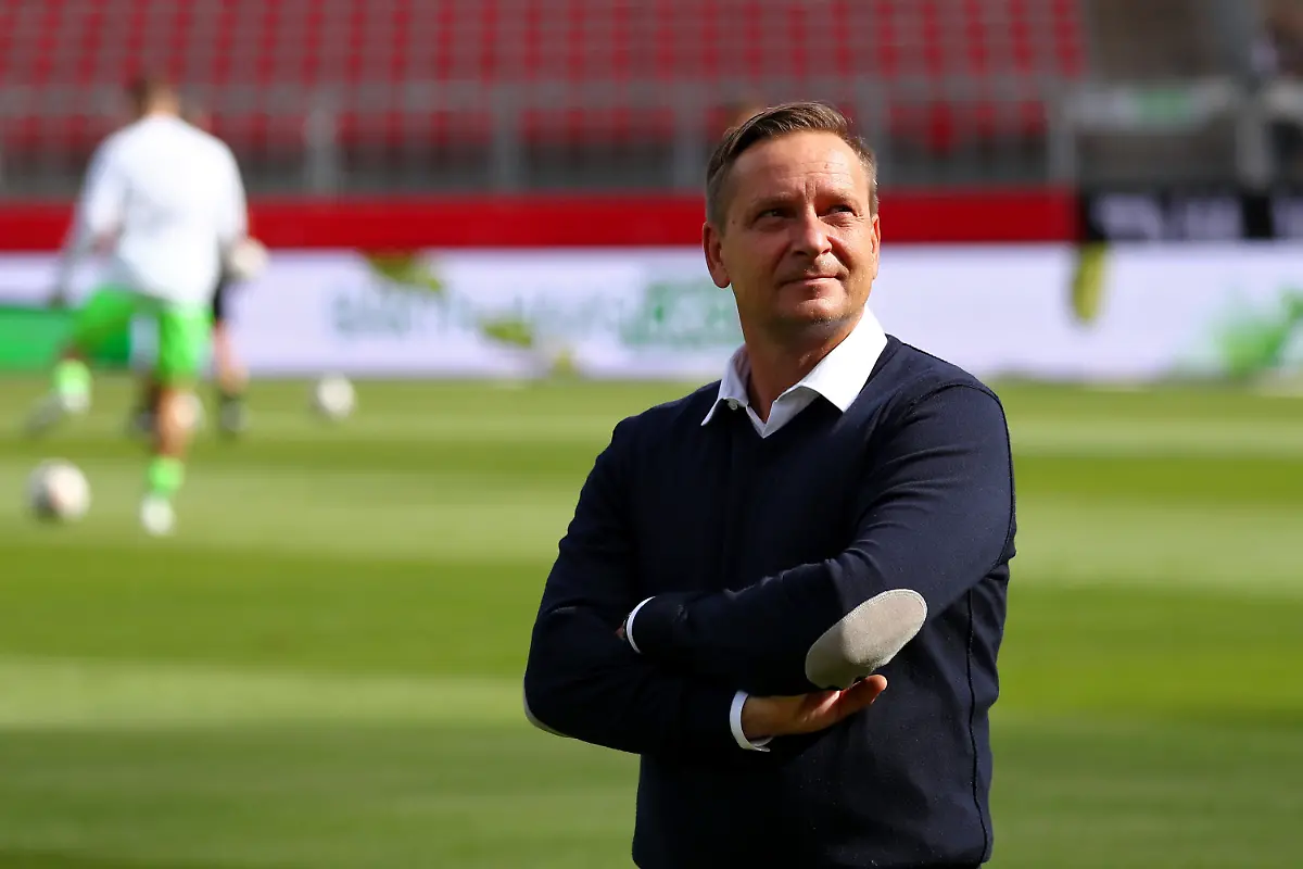 8eeb4f6fc3fdf1388f9925d7f8d228f6