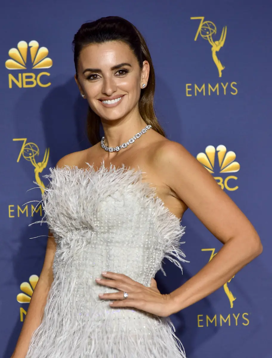 8aa292301ee58bc7e2e189a7a60cb78f