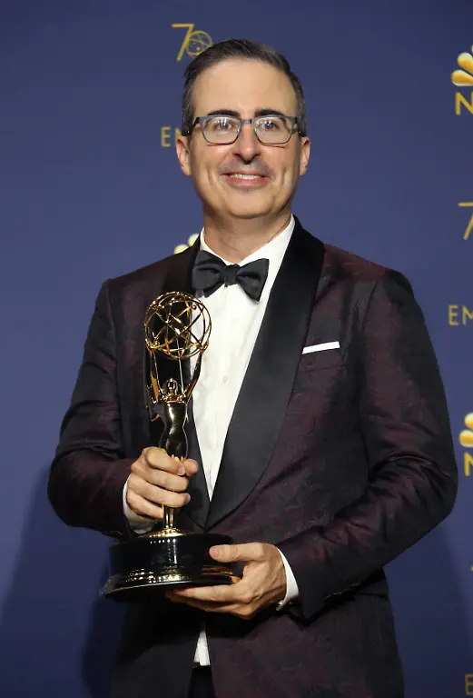 5e7e7b3e319a3432c457292a70303855