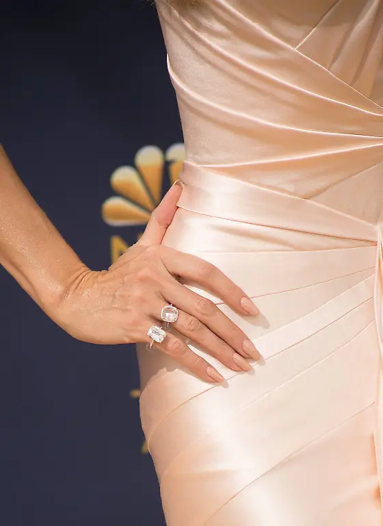 14ae67ae3c8bbfe7fa33fdf6dd17ad32