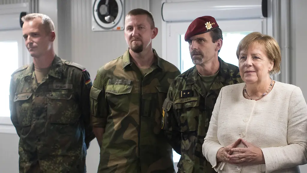 37ebf85895bf7b1def30ace1d45ba384