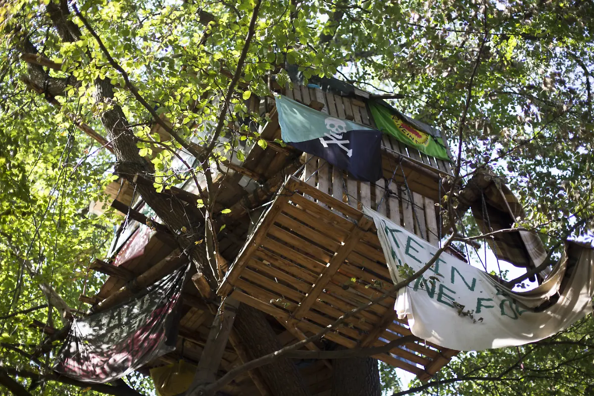 5c3c13b2c930a208a68bba4162d59368