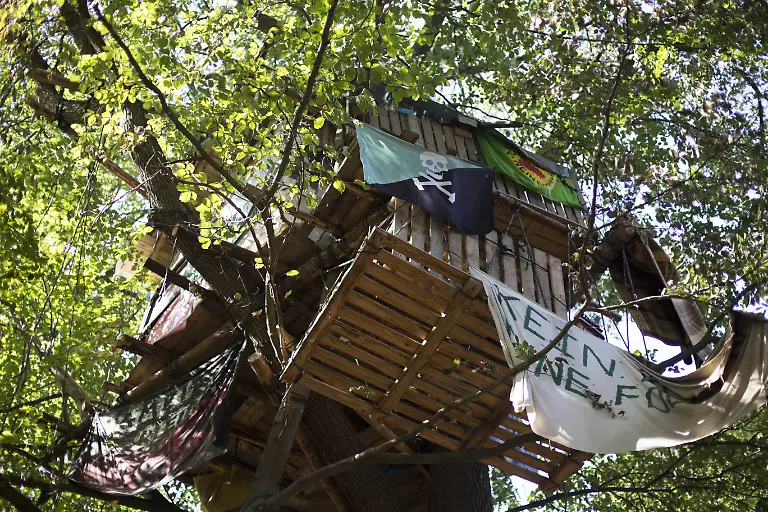 5c3c13b2c930a208a68bba4162d59368