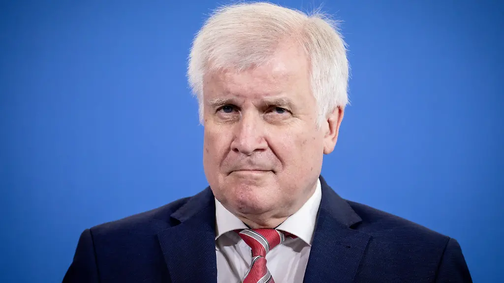 a70ed300fa43b186d5d09988060e3619