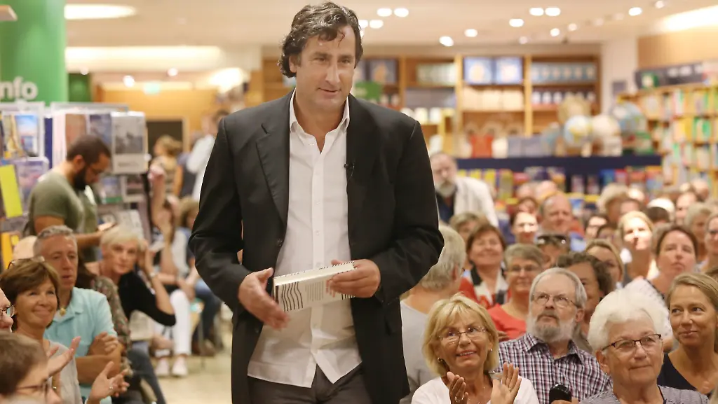 7402b9cfbf4556169ed7fd82aa30cc74