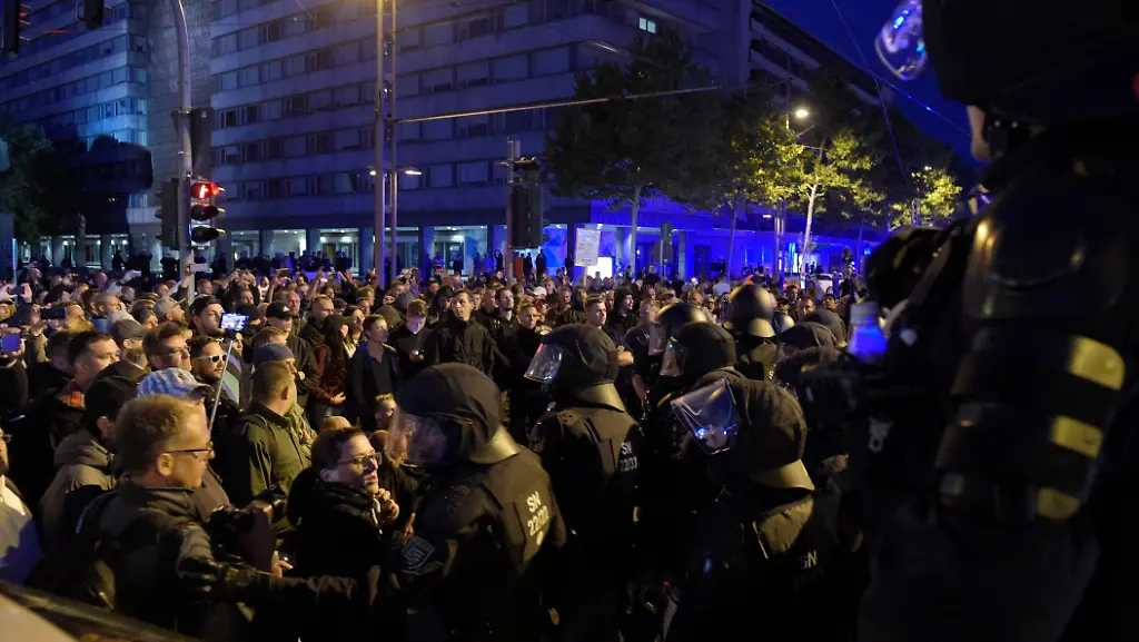 6d4da5de72589a2329ca75e2c2e4bcc4