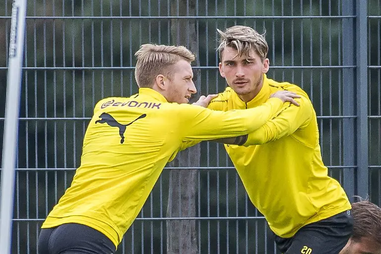 10a4176bcd29bf12a0d39d888029931f