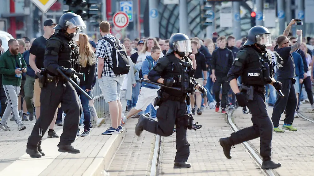 26cd531cb602029bf9f2f133ceb336e0