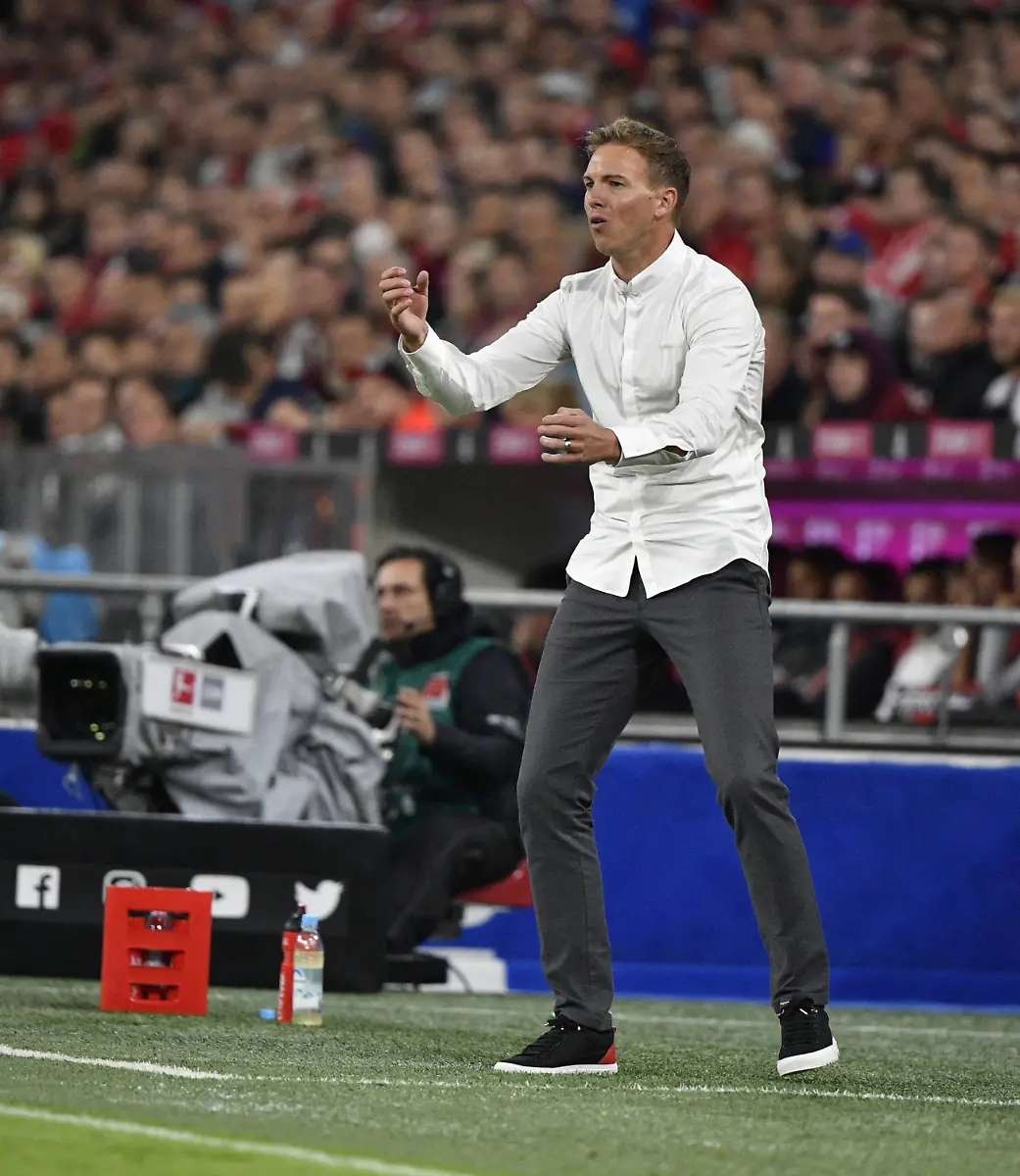 e6a161176a73da9ef0b5f651ad7dab4d