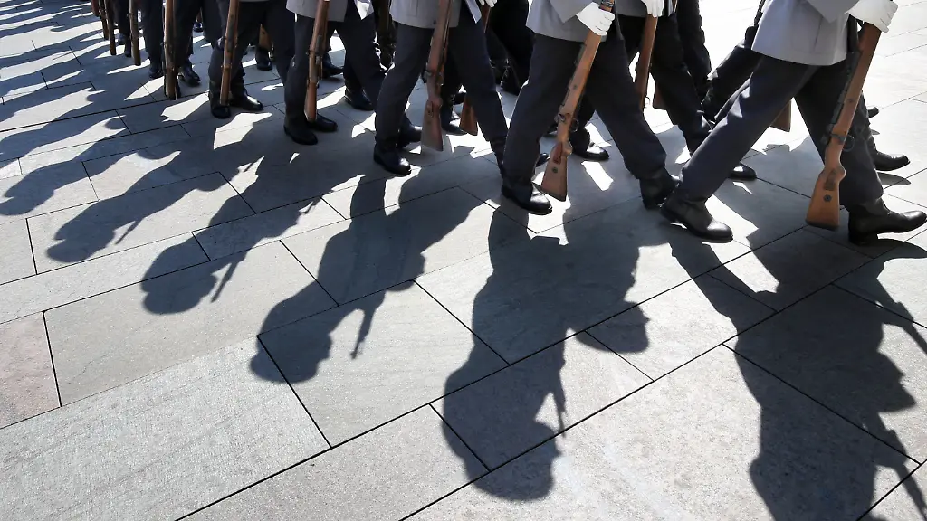 3761a7168f1d4d7c8ae0636b0fb70859