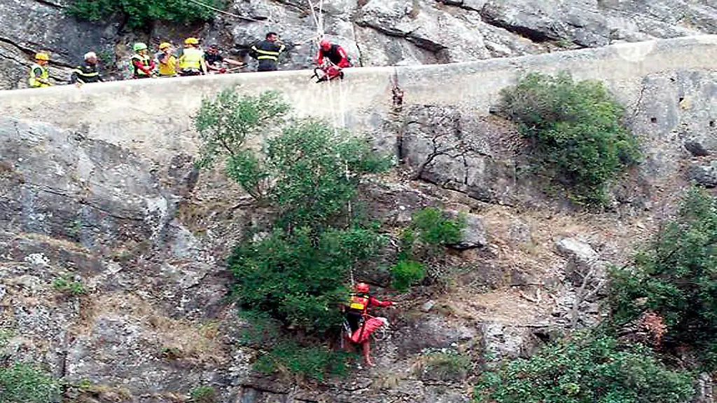 d99fcda1c21c58276e79a1d96fcc99a0