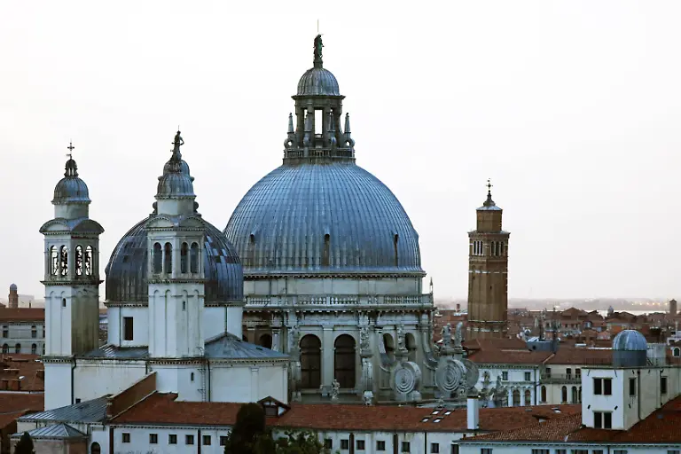 Santa-Maria-della-Salute