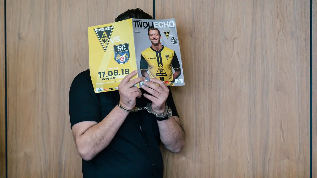 ce841127e53b8b1d56e2ba47a59a955e