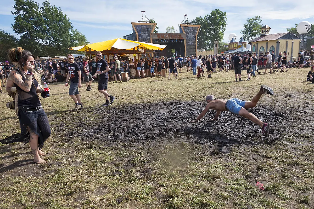 0e861ff35ecf6e645af6c0a3f7675997