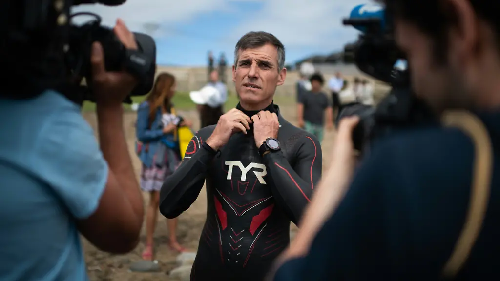 Anfang-Juni-brach-benoit-Lecomte-auf-um-innerhalb-von-sechs-bis-acht-Monaten-den-Pazifik-schwimmend-zu-durchqueren