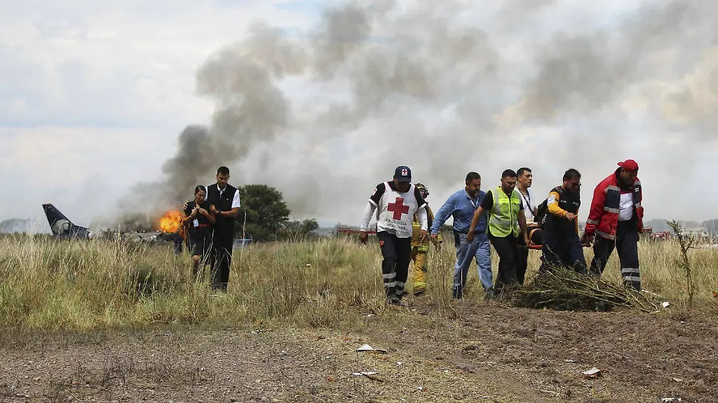Wie-durch-ein-Wunder-starb-bei-dem-Unglueck-keiner-der-103-Menschen-an-Bord