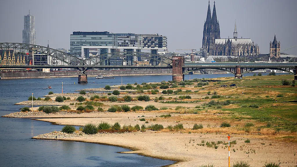 27ce916f4249bdb4529568cb87624f7d