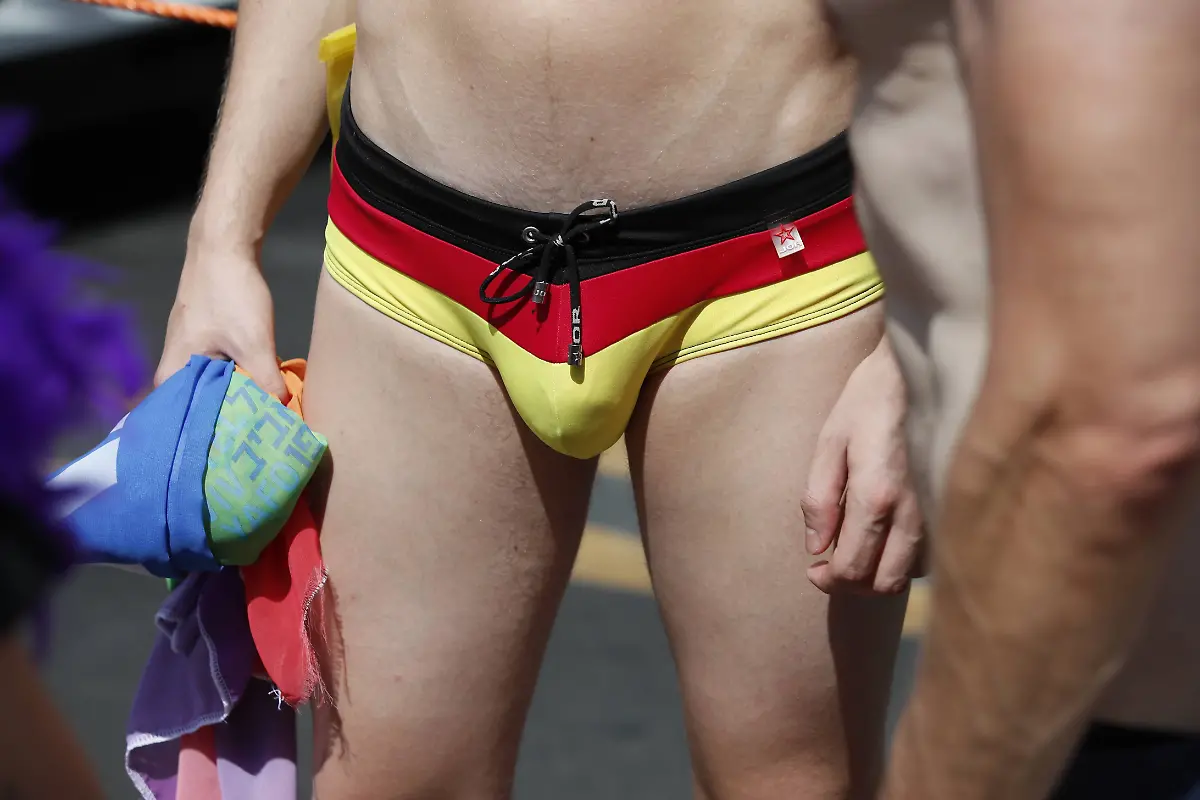 8b62ca38d0325bd8fcca3d8c0a5ccb52