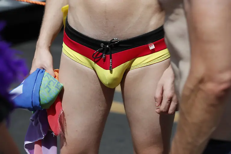 8b62ca38d0325bd8fcca3d8c0a5ccb52