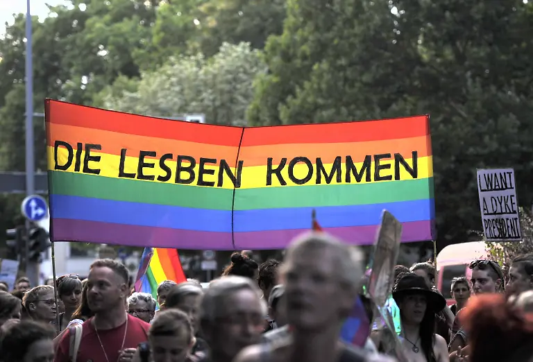 be9a5f73c69d8801433a4422e3845097