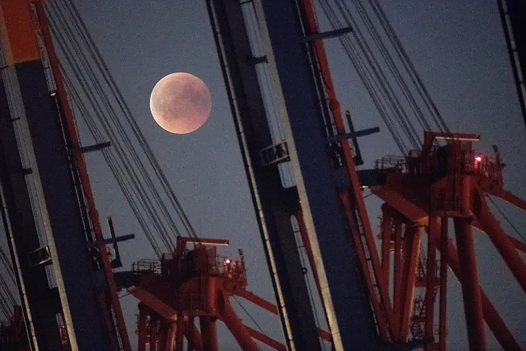 e5bc51d2c40d555b51de72820d59462f