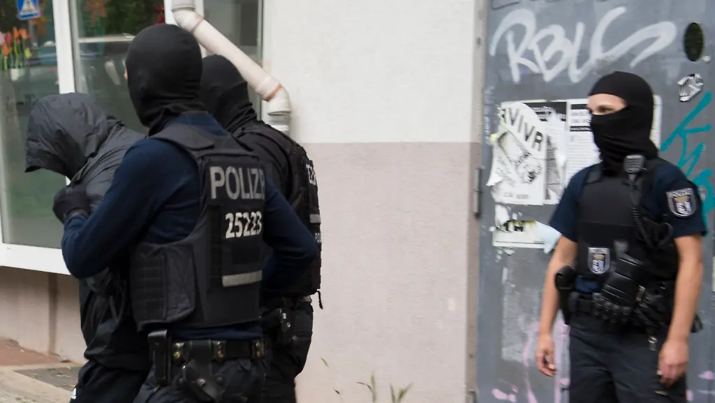 d8699841d27a4bad1ef71497973db37a