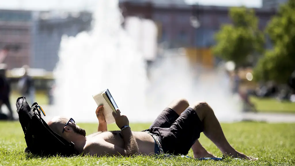 Auch-die-die-waehrend-der-Sommerferien-in-Deutschland-bleiben-kommen-wettertechnisch-auf-ihre-Kosten-Die-Werte-bringen-es-naechste-Woche-auf-23-bis-33-Grad