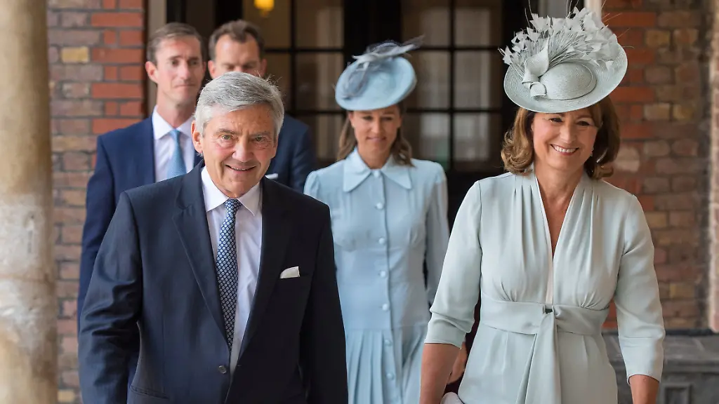 5ce21884de7ad4ab9a0cd9516382fa10