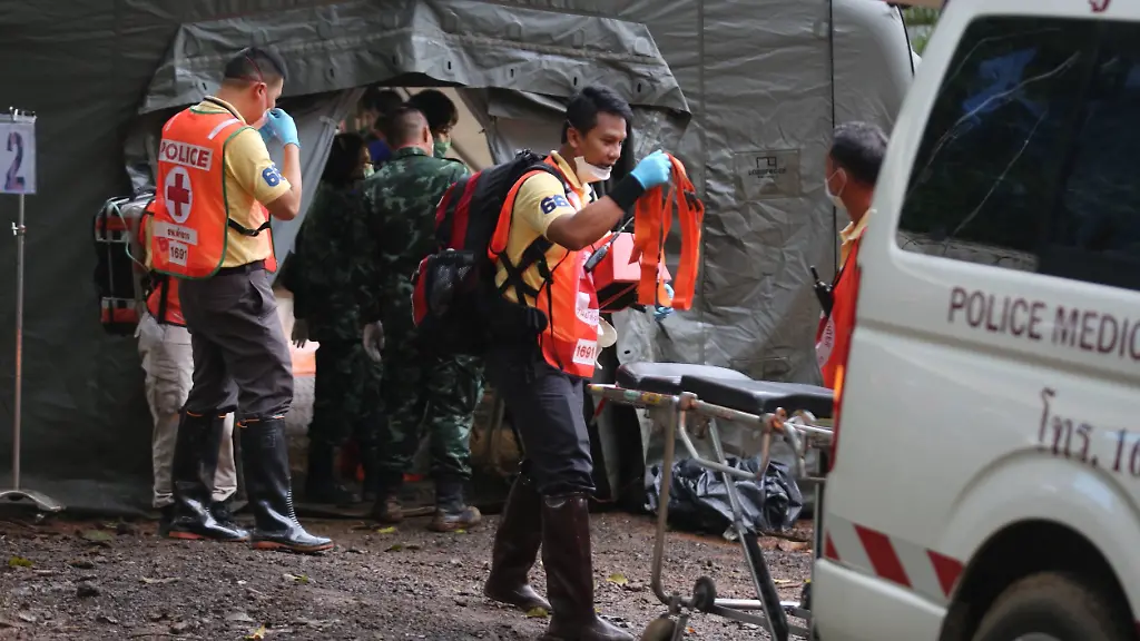 9ee507230bcf83940960b0198c811e33